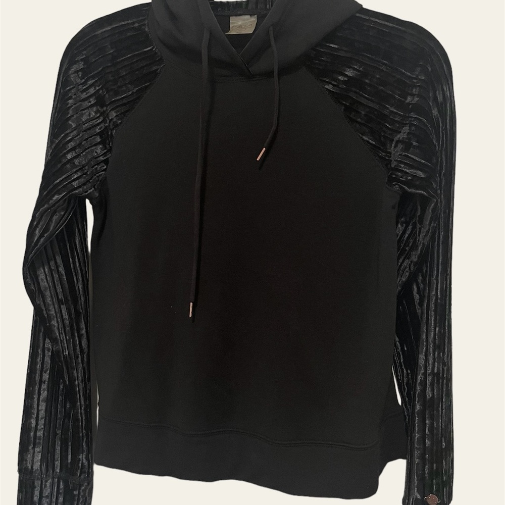 CALIA women’s pullover hoodie